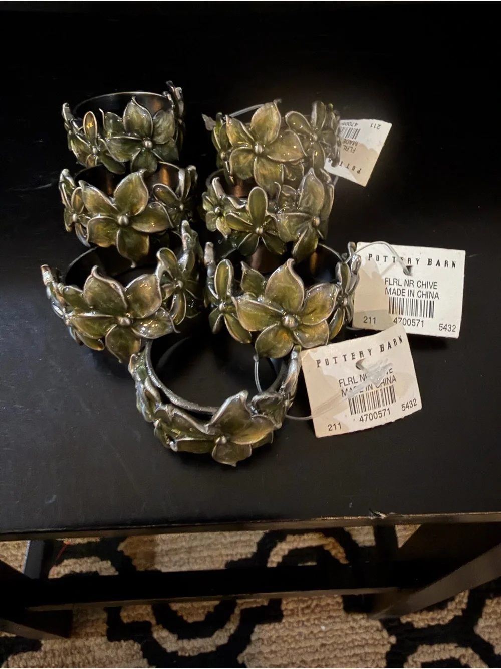 New Pottery Barn Enamel Flower Napkin Rings Floral Silvertone Green (7 Total)